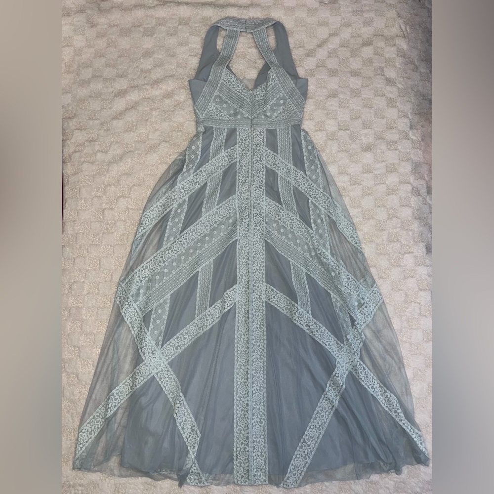 BCBGMAXAZRIA Raissa Halter Neck Maxi Evening Gown in Haze Combo • Size 10 - Picture 8 of 16
